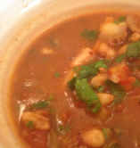 شوربة ثمار البحر الحمرا