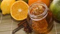 10 فوائد لشرب الماء والعسل في الصباح الباكر