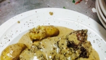 دجاج بصوص الثوم والجبنة