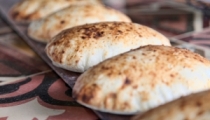 خبز محشي بالحوم