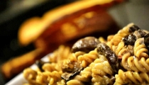 باستا الفوسيلي بالسبانخ وبستو الريحان 
