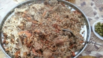 مقلوبه مع قطع لحمة الخروف