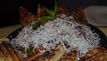 سلطة يونانية