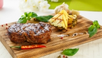 فخذ الخروف بالأعشاب