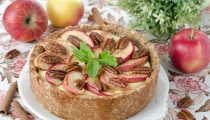 كعكة الجوز والتفاح