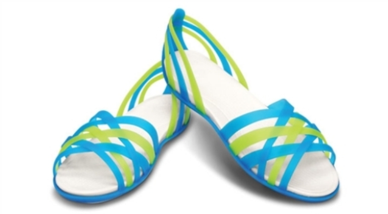 تصاميم وموديلات جديدة من crocs من مجموعة ربيع صيف 2013